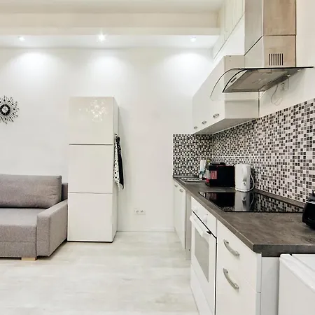 Apartamento Garibaldi Apartment *